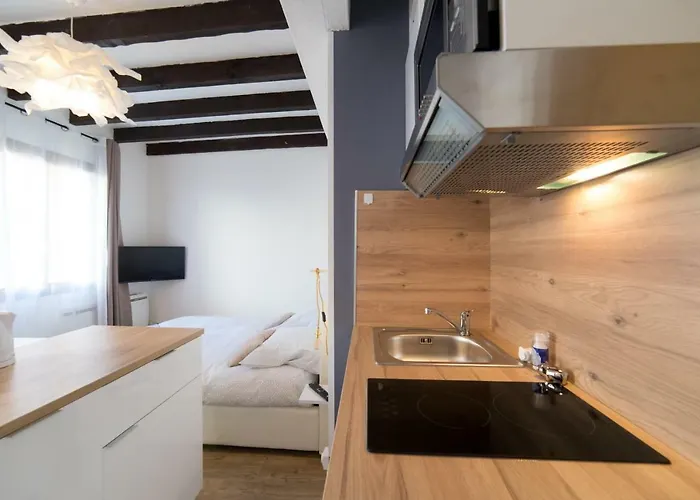 ★ Le Cote Garonne ★ Hypercentre ★ Netflix ★ アパート *